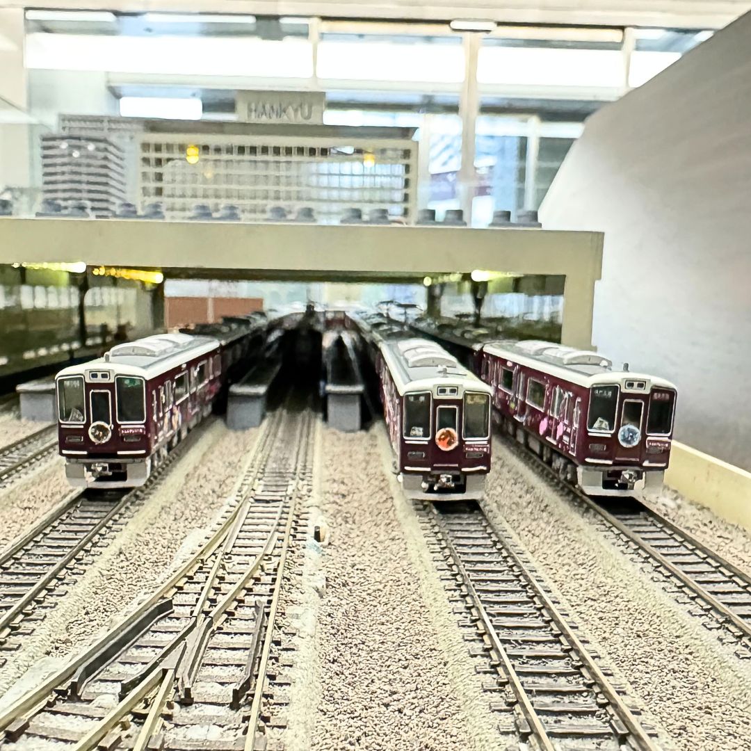 【キャンセル分再販売】【特典つき】鉄道模型阪急1000系(神戸線・トムとジェリー号)8両編成セット(動力付き)