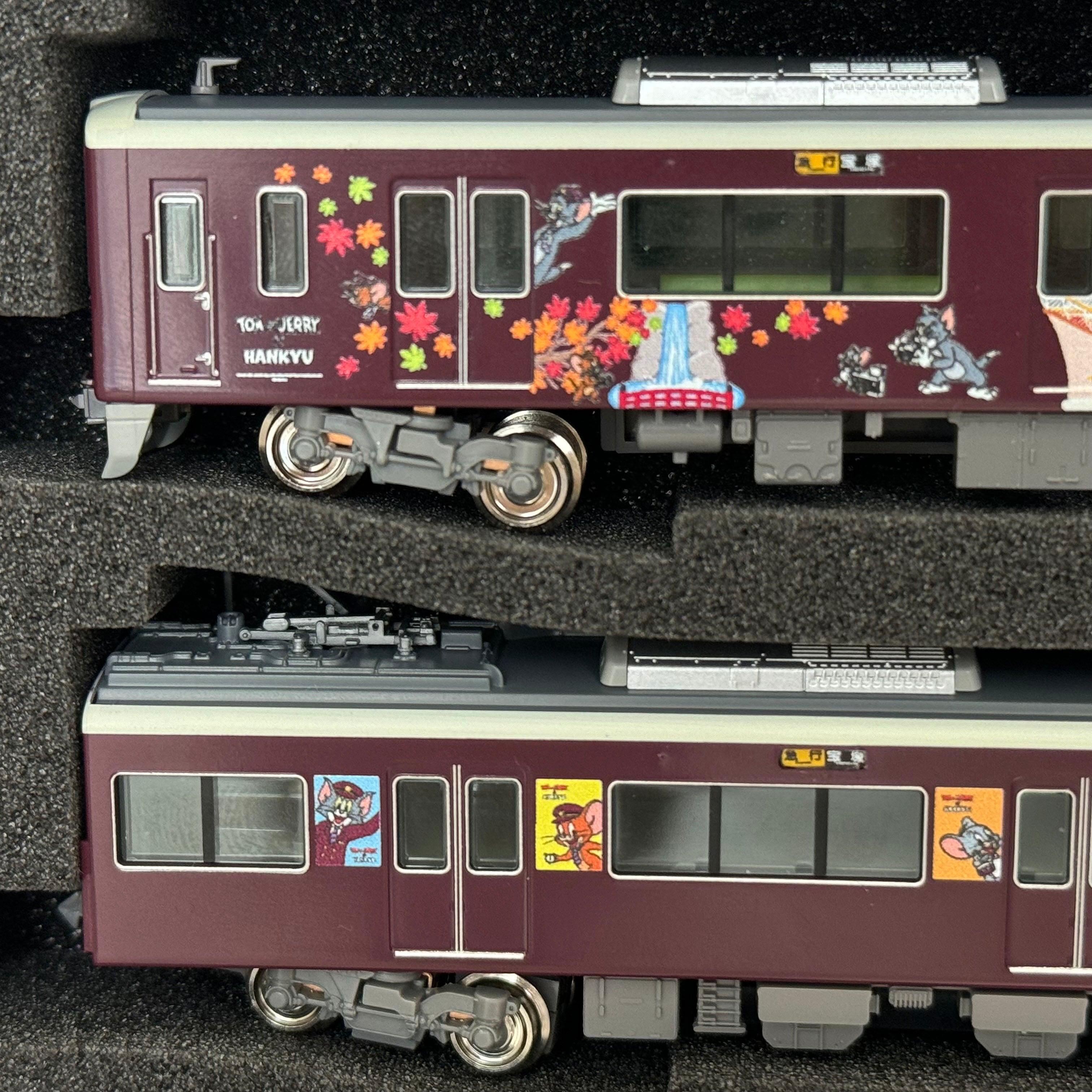 【キャンセル分再販売】【特典つき】鉄道模型阪急1000系(宝塚線・トムとジェリー号)8両編成セット(動力付き)