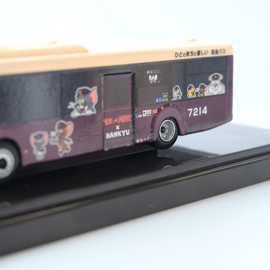 【再販売】「トムとジェリー×阪急電車」コラボラッピングバス1/80ディスプレイモデル 7214号車(千里)