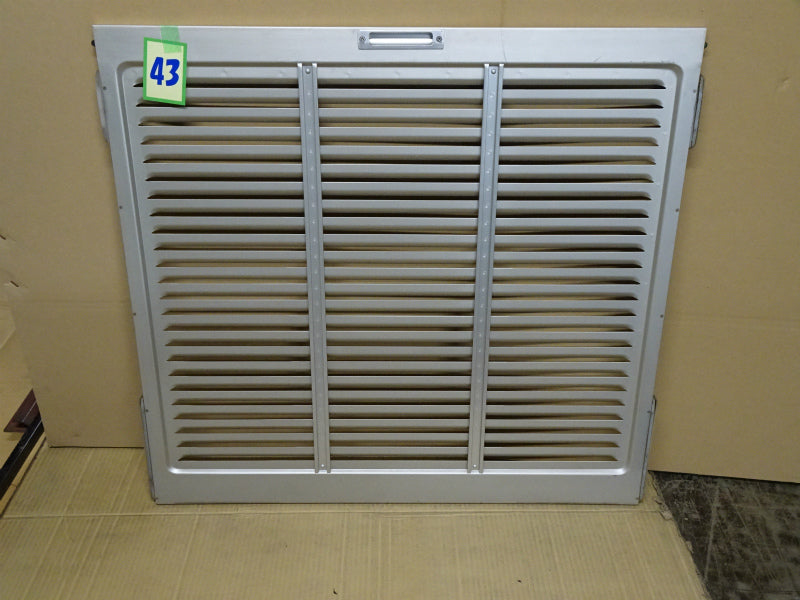 43　　鎧戸（大）