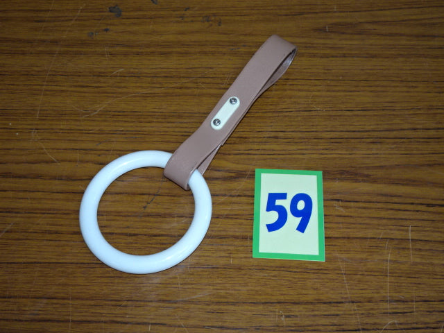 59　吊り手（短）