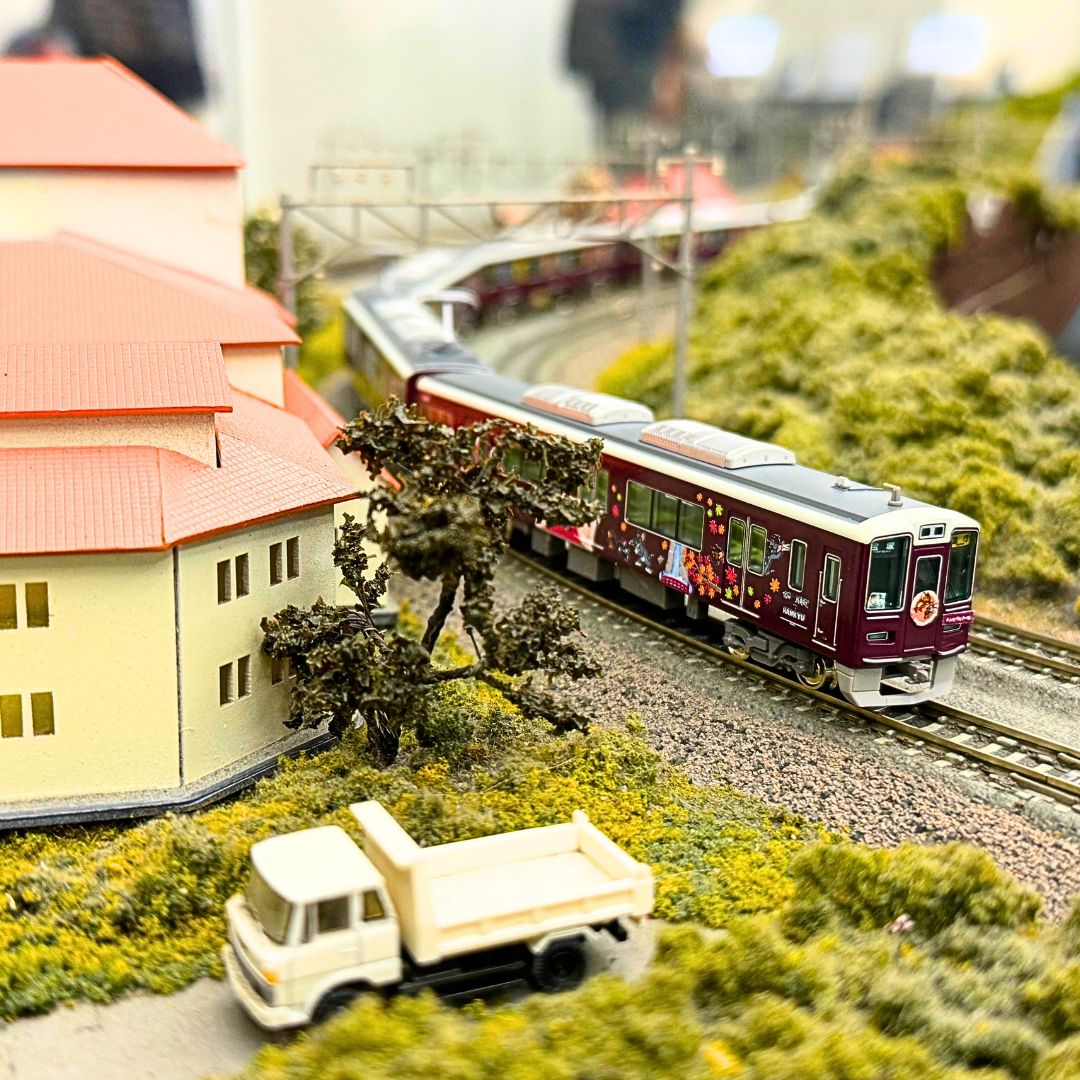 【キャンセル分再販売】【特典つき】鉄道模型阪急1000系（宝塚線・トムとジェリー号)8両編成セット（動力付き）