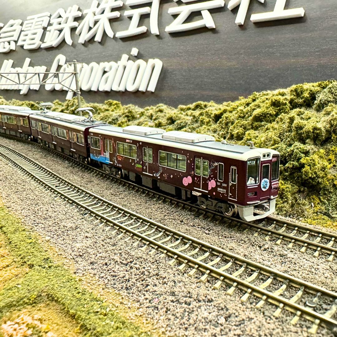 【キャンセル分再販売】【特典つき】鉄道模型阪急1000系（神戸線・トムとジェリー号)8両編成セット（動力付き）