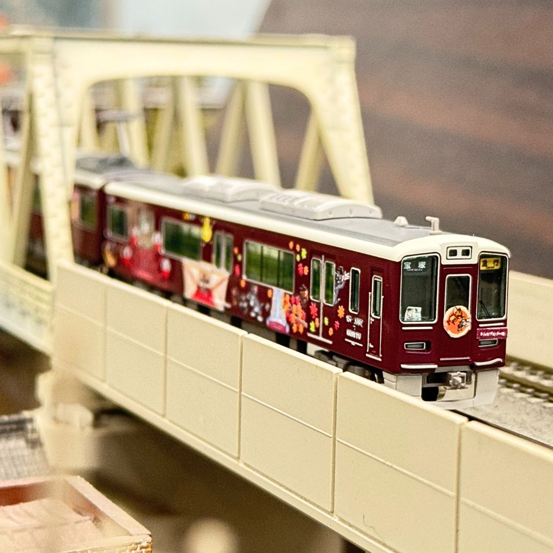 【キャンセル分再販売】【特典つき】鉄道模型阪急1000系（宝塚線・トムとジェリー号)8両編成セット（動力付き）