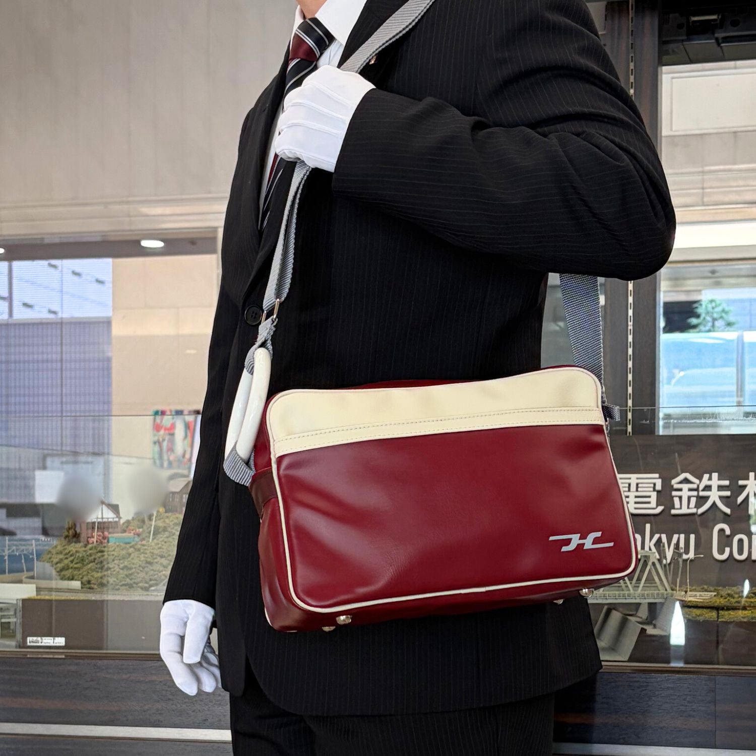 阪急電車アップサイクルカメラバッグ