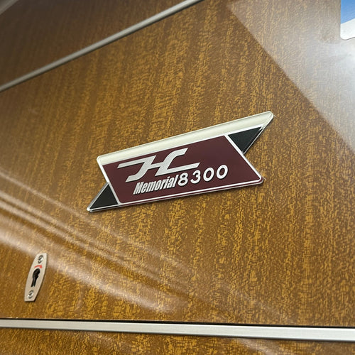 Memorial8300　車内掲出プレート